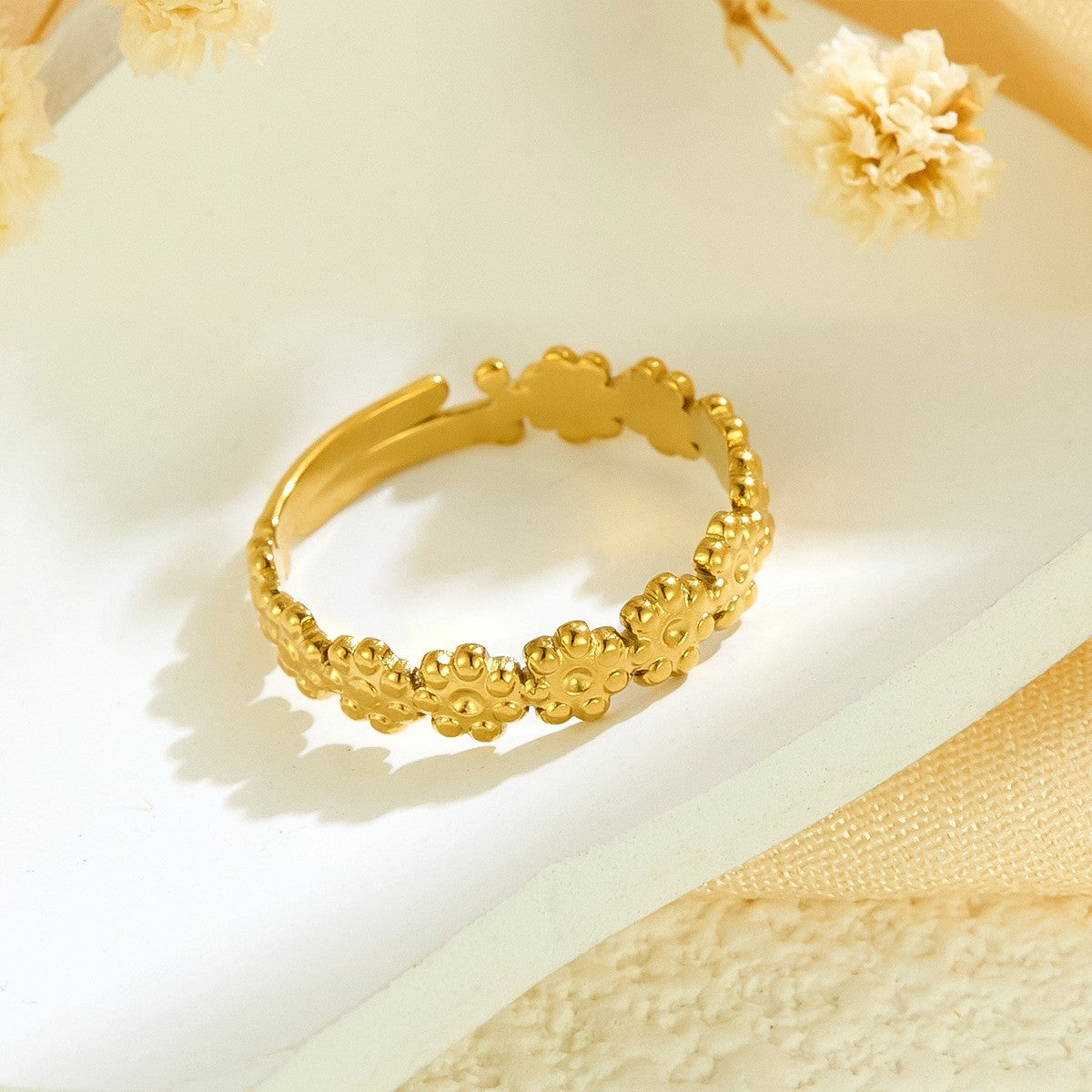 Stainless Steel Irregular Line Love Heart-shaped High-grade Ring