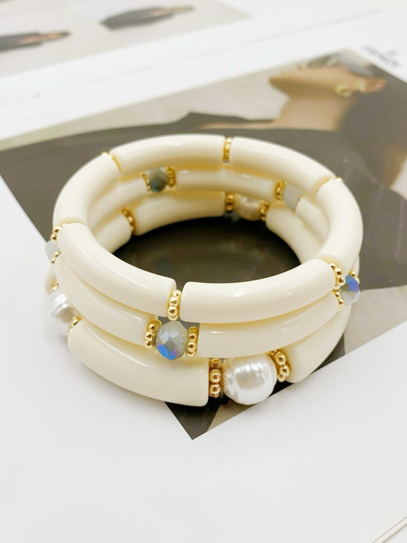 Fashion Simple Acrylic Beaded Ladies Elbow Bracelets