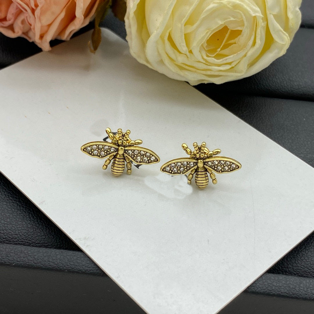 Women's Bee Ear Sier Needle High-grade Light Stud Earrings