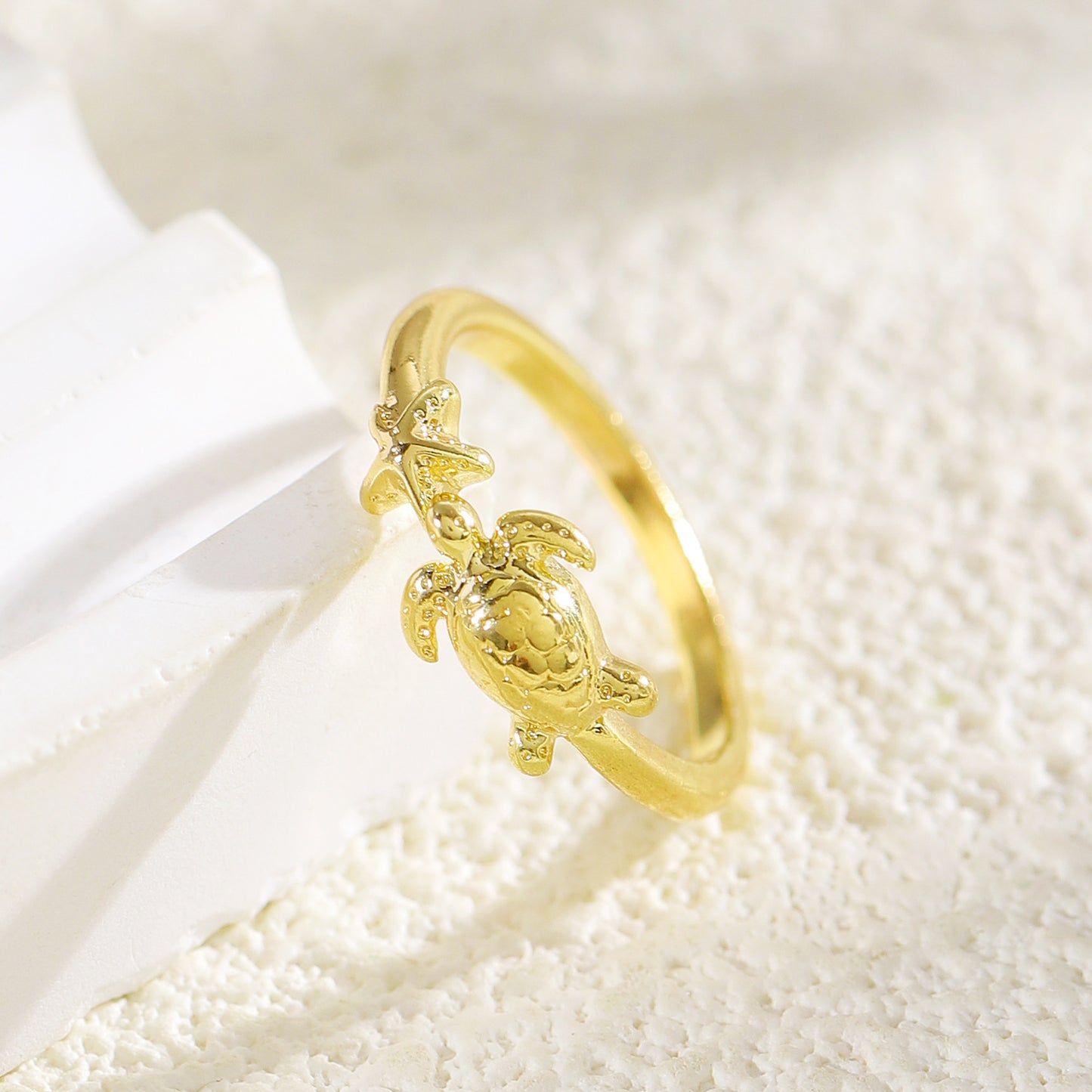 Turtle Starfish Open Female Creative Index Ring