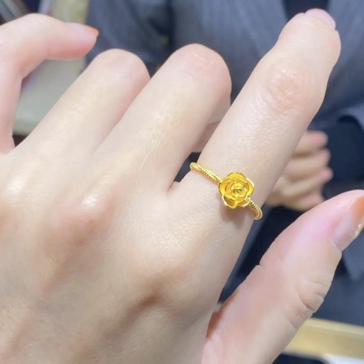 True Love Rose Female Gold-plated Open Adjustable Index Finger Live Ring