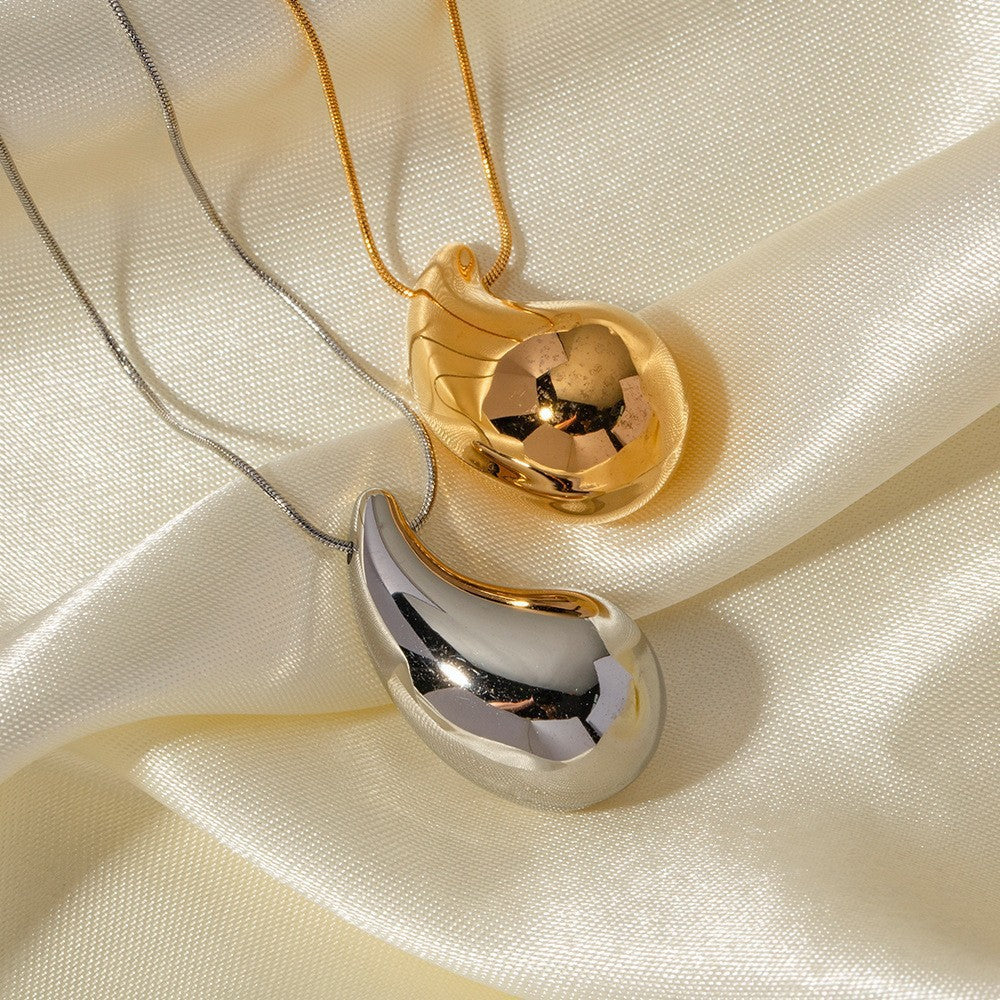 Classic Elegant Glossy Pepper Personalized Exaggerated Necklace