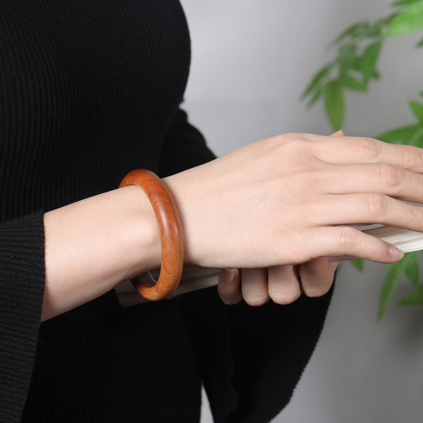 Natural Peachwood Highest-ranking Imperial Concubine Beauty Plain Bracelet