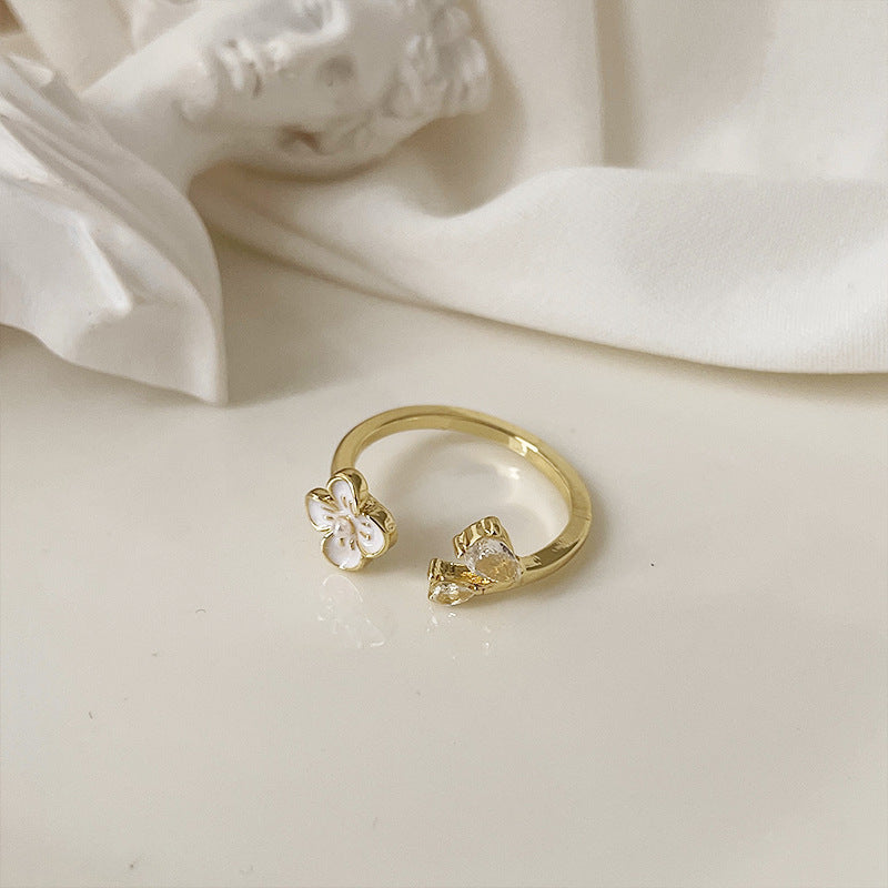 Gentle Dignified Flowers Female Delicate Pearl Zircon Light Luxury High Rings