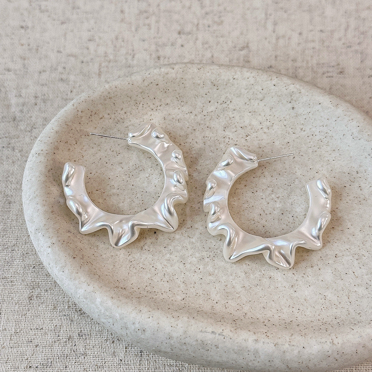 Women's High Sense Frosty Style Compact Temperamental Simple Fashion Irregular Stud Earrings
