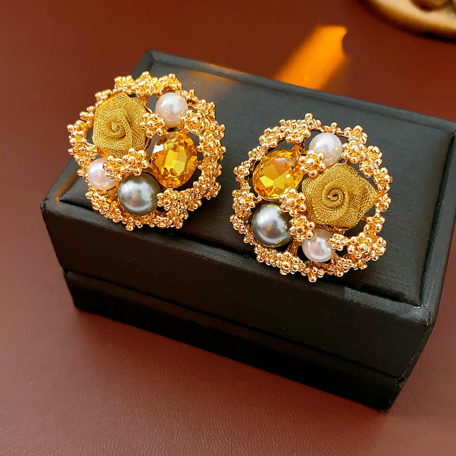 Women's Sier Needle Zircon Spiral Texture Retro Pendants