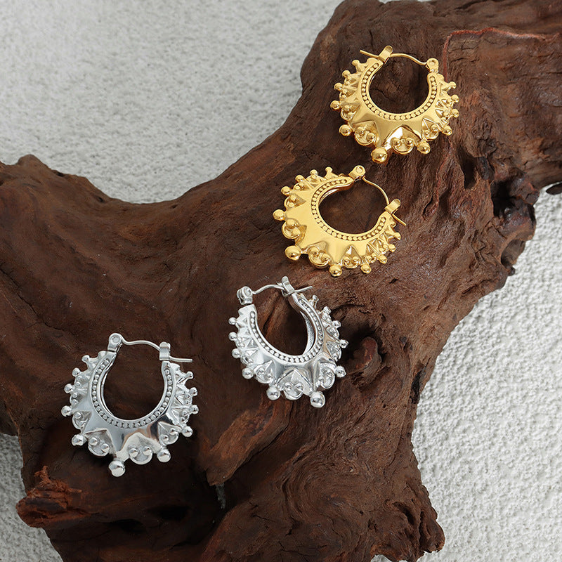 Antique Style Artistic Design Crown Steel Ball Stitching Earrings
