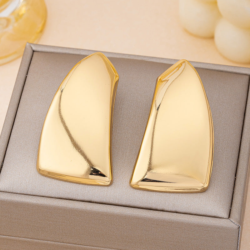 Women's Trend Glossy Vintage Exaggerated Personalized Affordable Luxury Stud Earrings