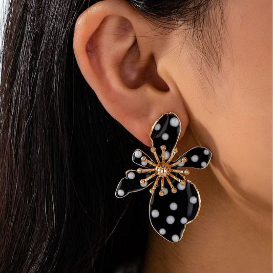 Women's Classic Black White Polka Dot Flower For Earrings