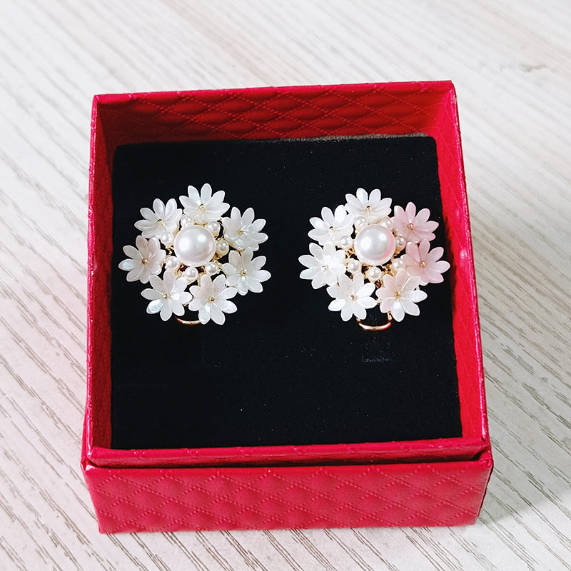 Flower Exaggerated Female Sweet Elegance Pearl Earrings