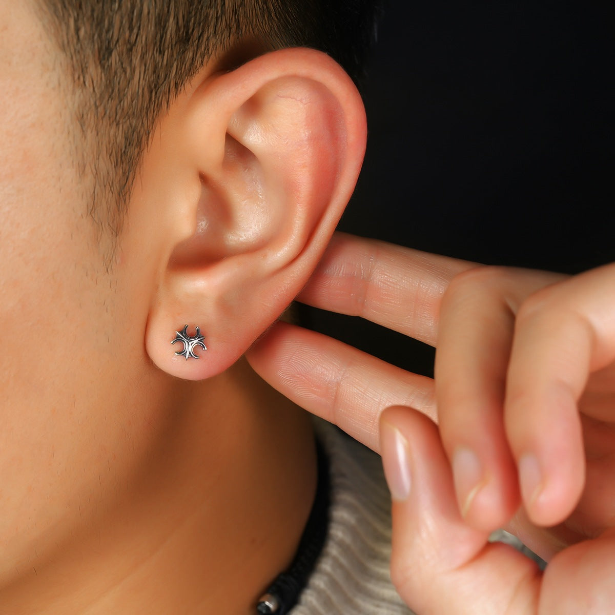 Male Niche Hip Hop Trend Female Affordable Luxury Fashion High Stud Earrings