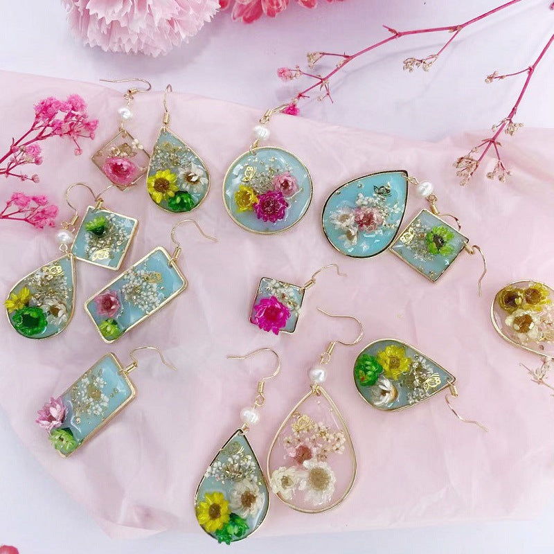 Women's Dried Flower Fresh Real Gold Foil Stud Earrings