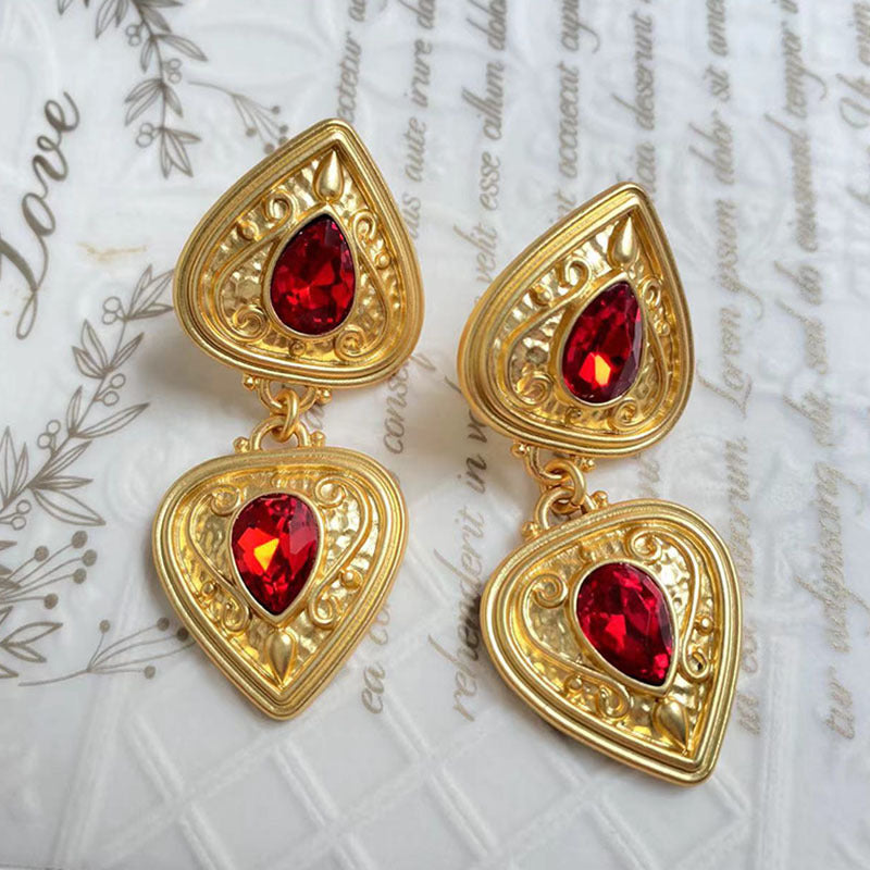 Gold-plated Double Heart-shaped Plain Gold Vintage Court Earrings