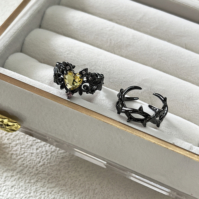 Style Thorn Fashion Yellow Diamond Heart-shaped Rings