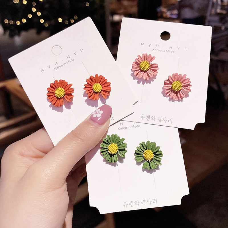 Cute Little Daisy Ear Temperament Live Streaming Stud Earrings