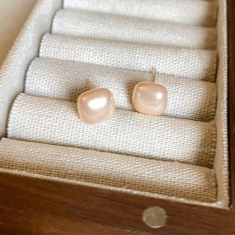 Women's Pink Steamed Bread Pearl Light Luxury High-grade Earrings