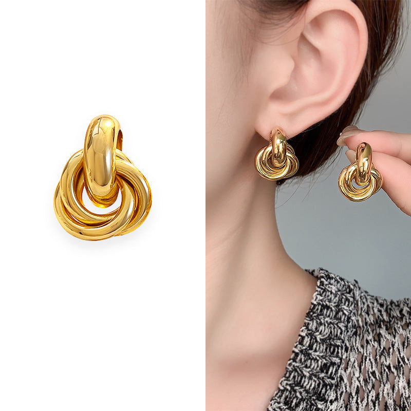 Women's Circle Twist Design High-grade Copper Plated Stud Earrings