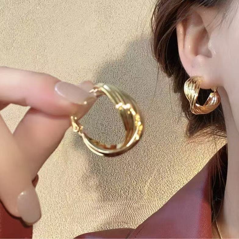 Luxury Pearl Water Drop Niche High Sense Temperament Fashion Earrings