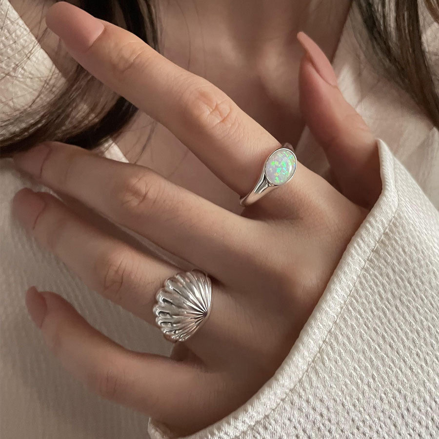 Ocean Style Sterling Sier Female Shell Shape Opal Stone Niche Ring