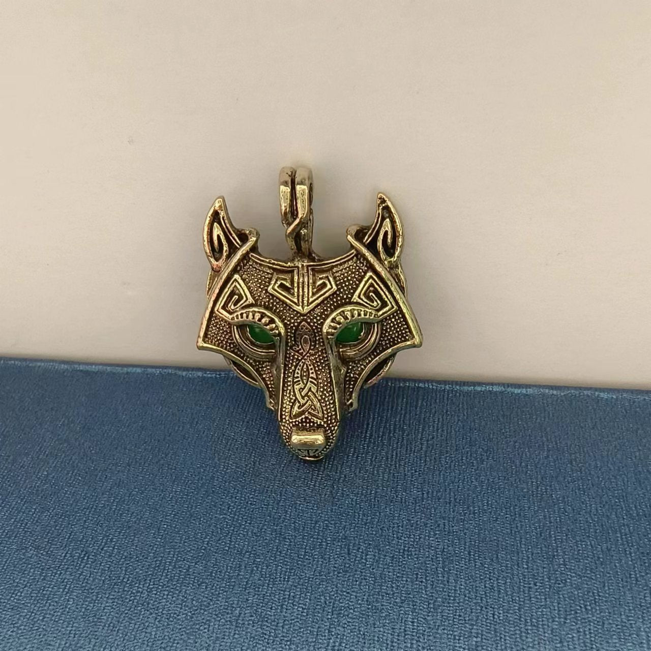 Exaggerated Personalized Viking Force Laboratories Wolf Head Charm Pendants
