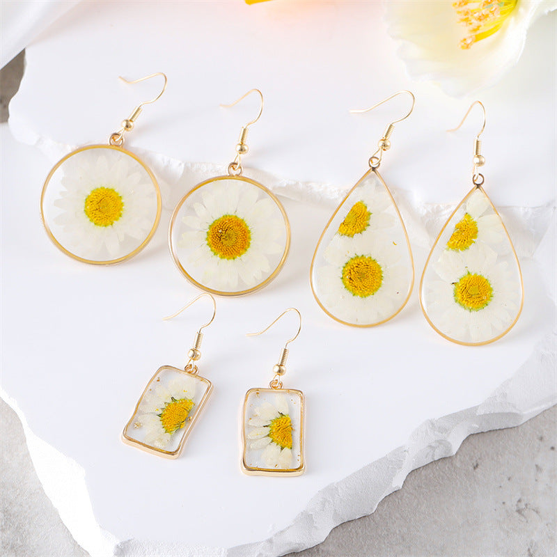 Fashion Personality Sunflower Epoxy Design Dried Flower Earrings