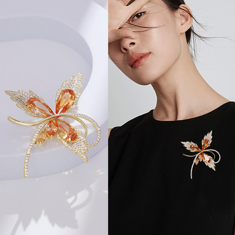 Women's Golden Carp Brooch Exquisite Corsage Luxury Brooches
