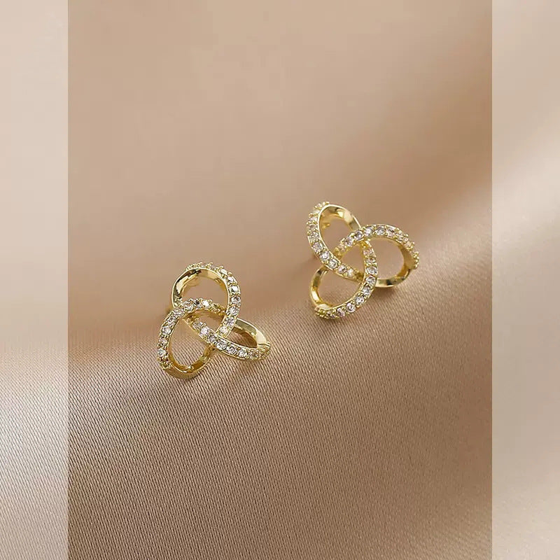 Women's High-grade Diamond Sier Needle Ear Simple Compact Delicate Stud Earrings