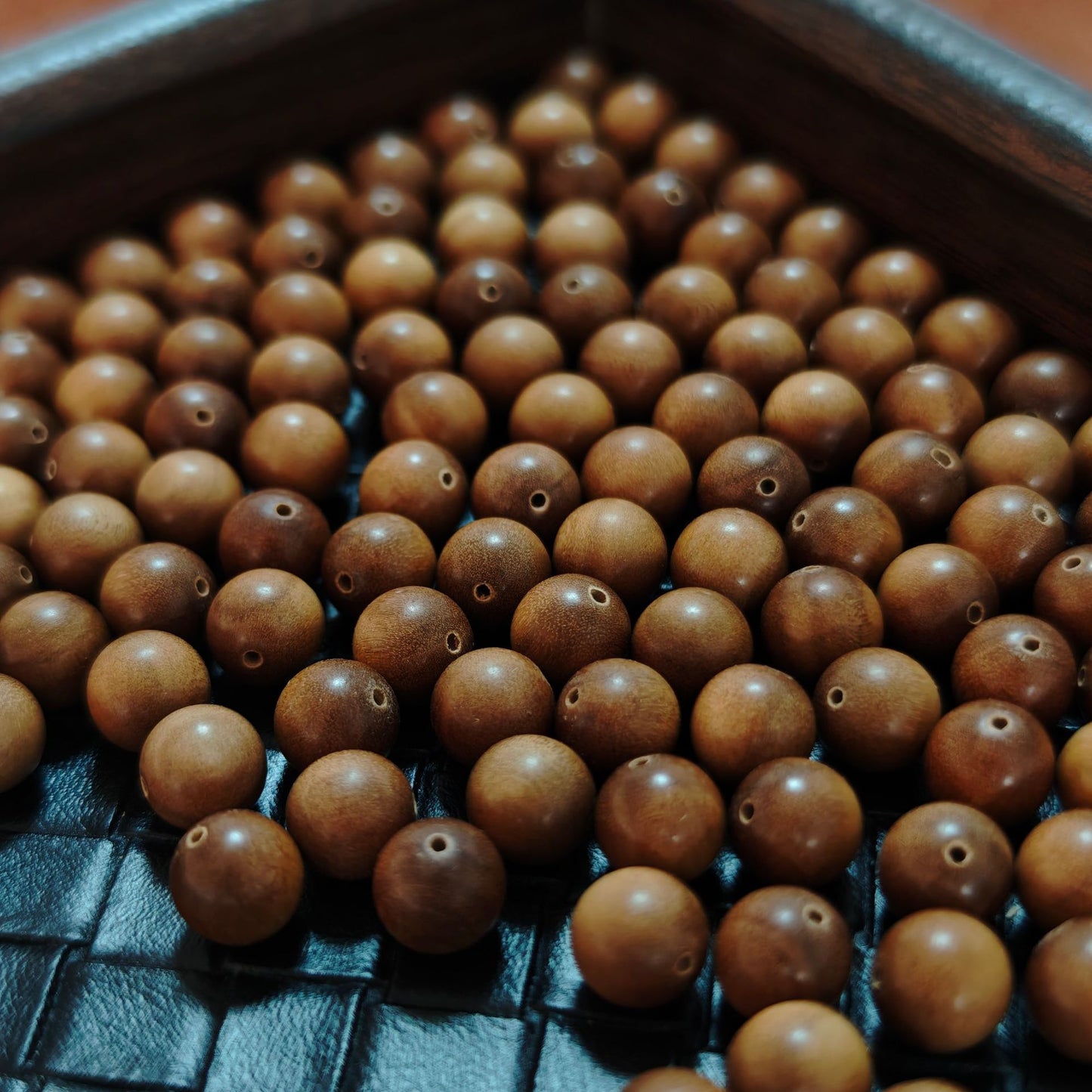 Women's & Men's White Sandalwood Scattered Beads Black Meat Submerged Old Bracelets
