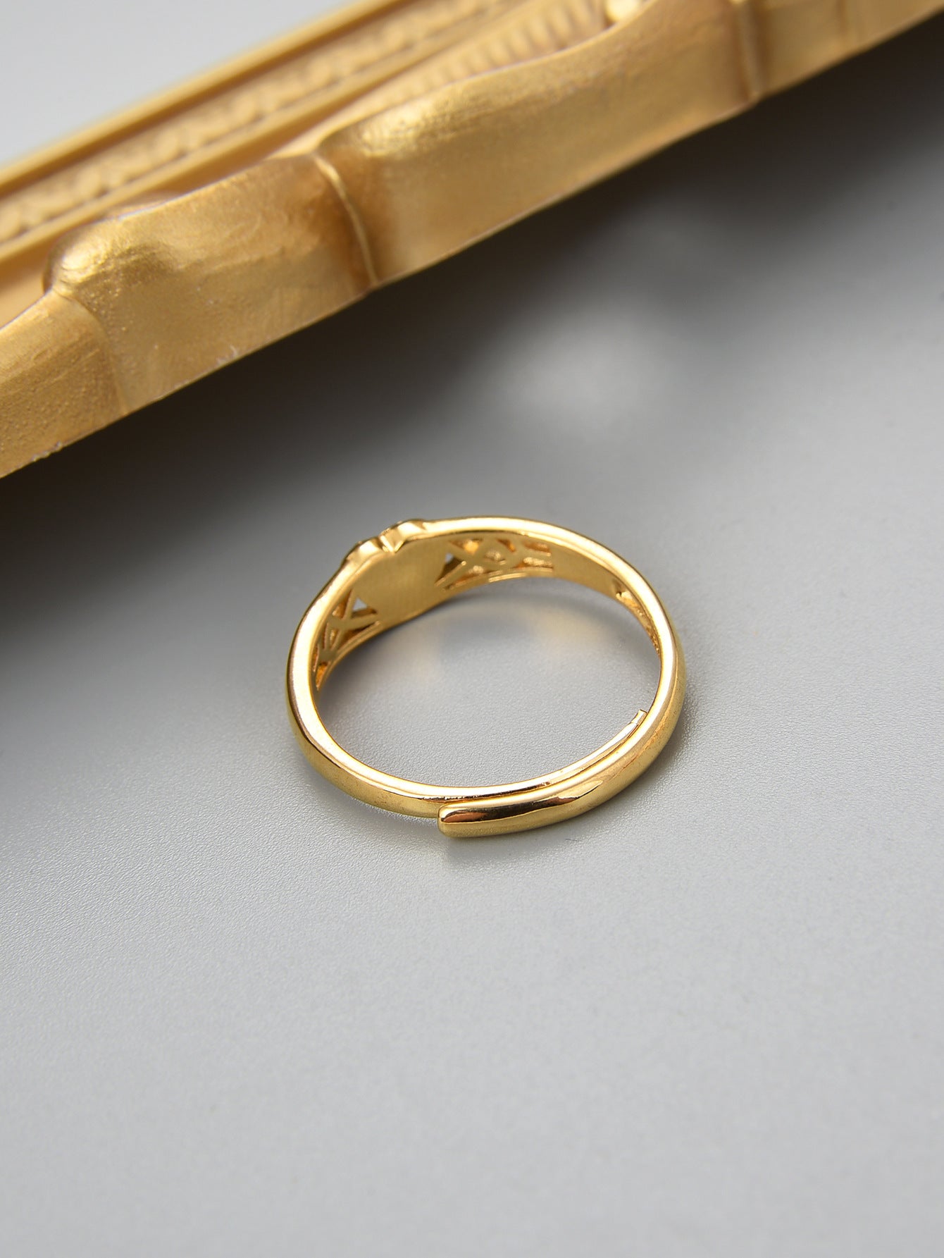 Placer Gold Open Female Live Model Plated Rings
