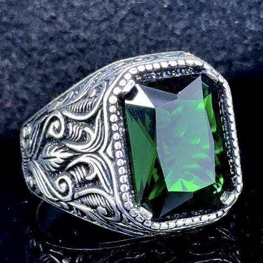 Men's Super Creative Inlaid Square Antique Sier Electroplated Pattern Fashion Domineering Rings