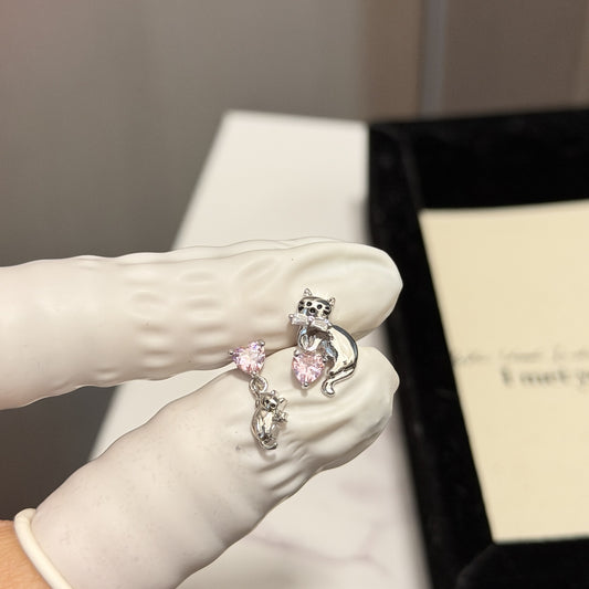 Cute Cat Heart Zircon Flat Bottom Titanium Stud Earrings
