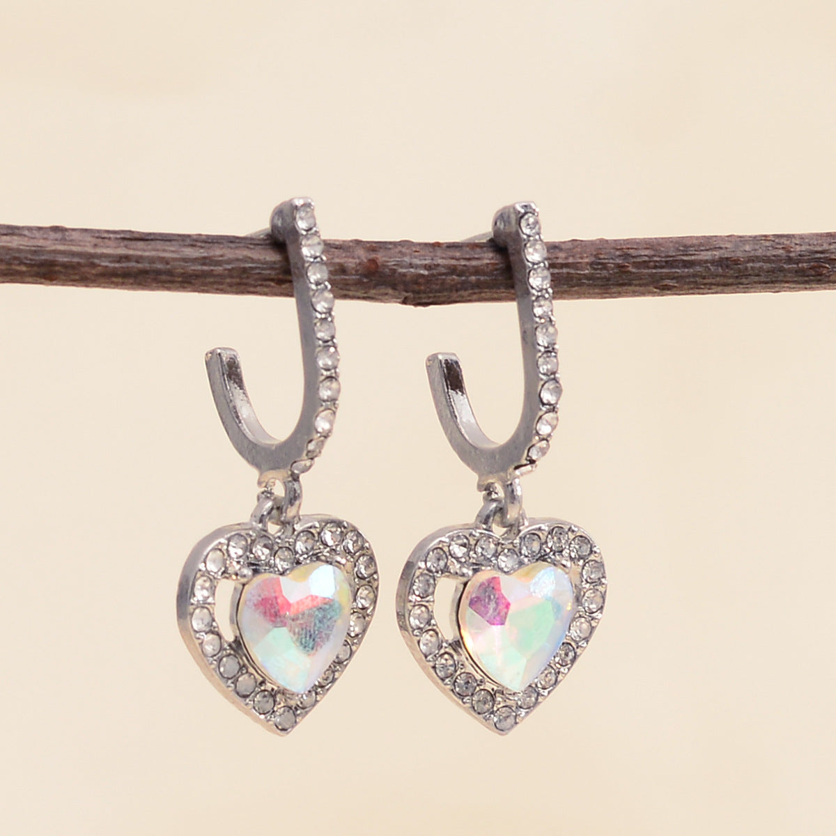 Exquisite Peach Heart Full Diamond Loving Earrings