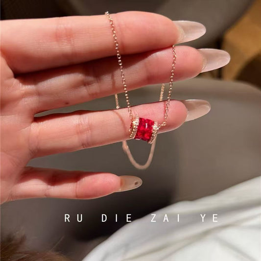 Women's Red Chinese Fashion Exquisite Clavicle Chain Personalized Minority Affordable Luxury Necklace