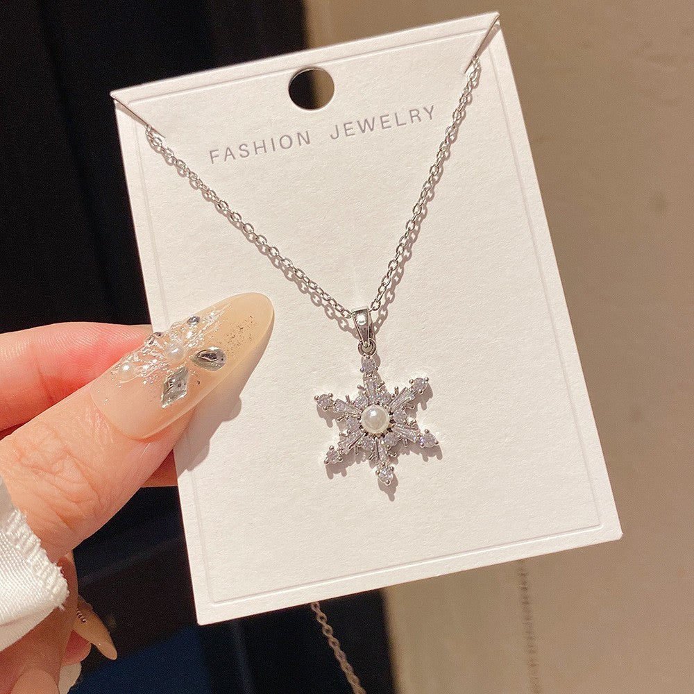 Women's Minority Simple Fashionable Elegant Zircon Clavicle Chain Titanium Steel Accessory Necklace