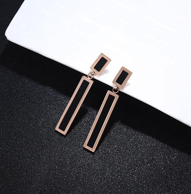 Women's Elegant Long Geometry Rectangle Exaggerated Rose Gold Titanium Rings