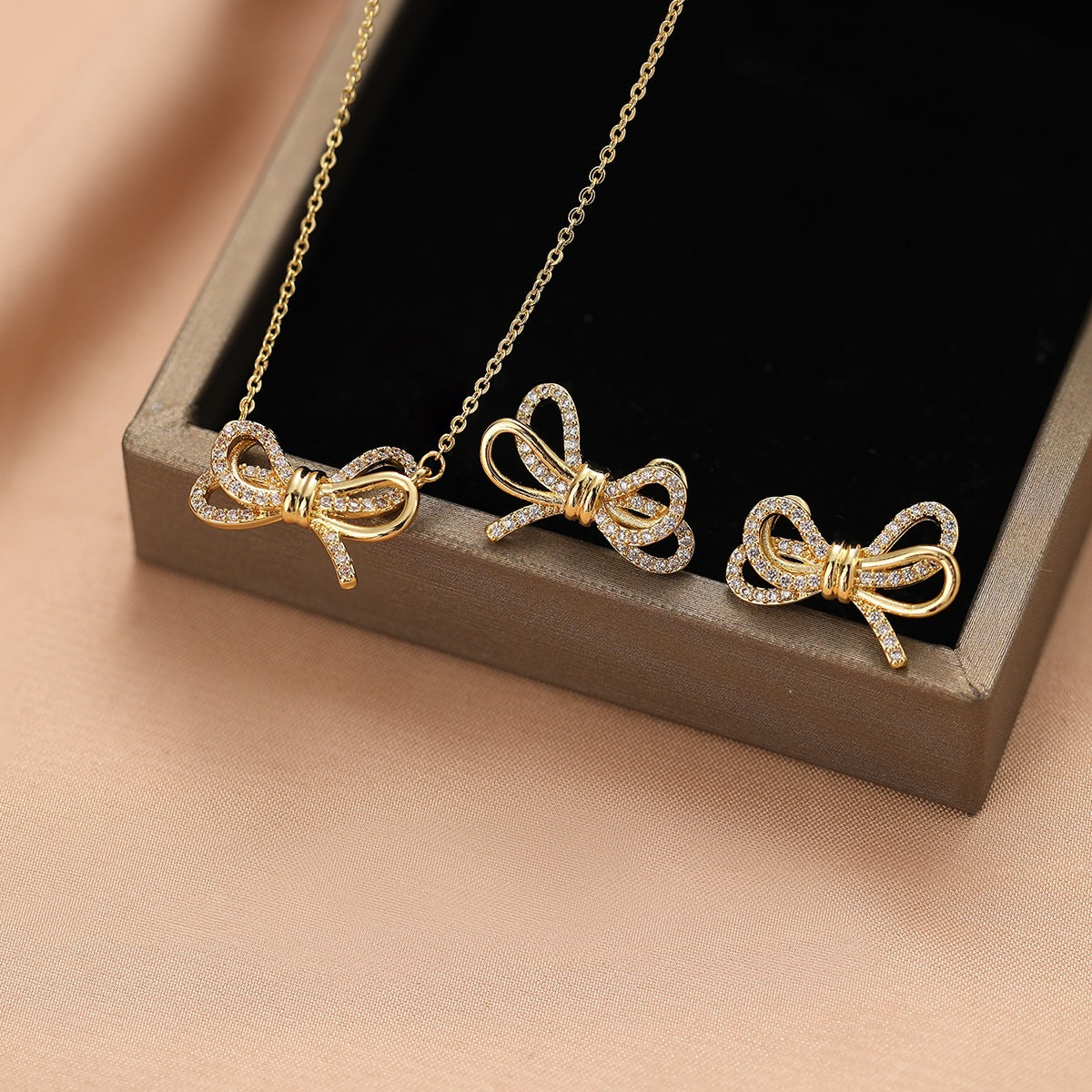 Glamorous Comfortable Two-piece Affordable Luxury Fashion Jewelry Set