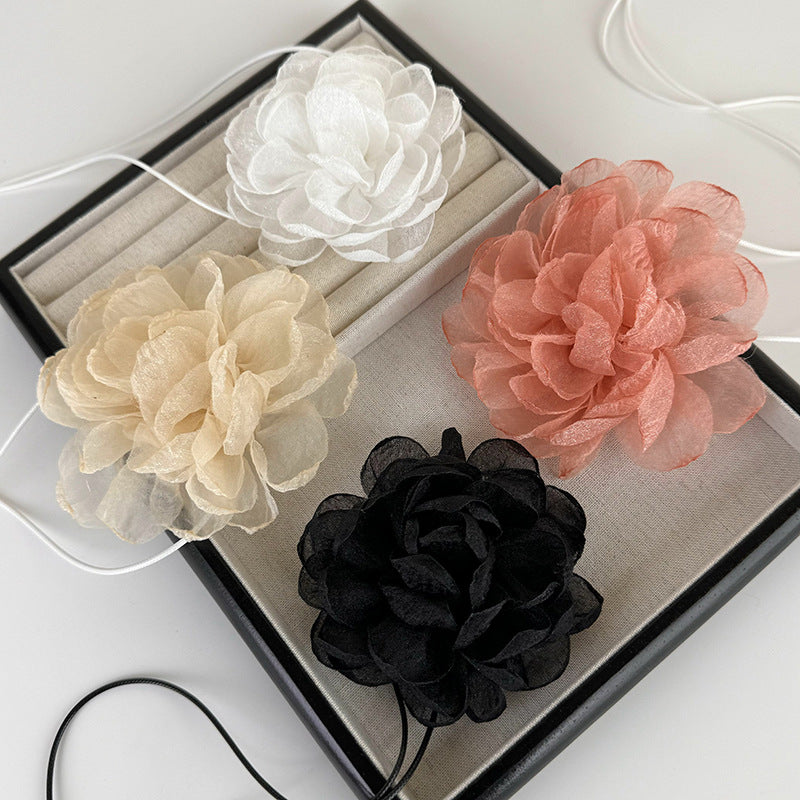 Three-dimensional Camellia Retro Pull Fabric Simple Necklaces