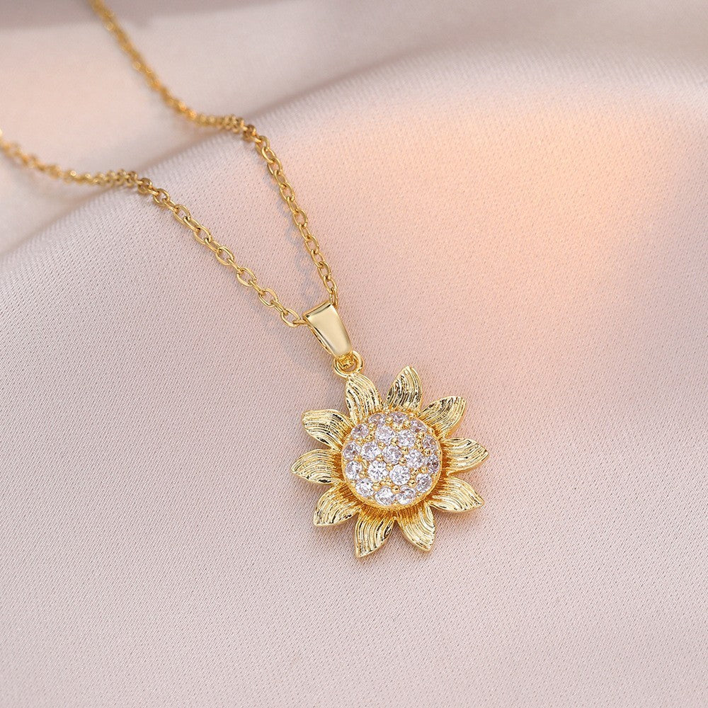 Female Minority Fashion Design Rotating Bauhinia Zircon Flower Necklace