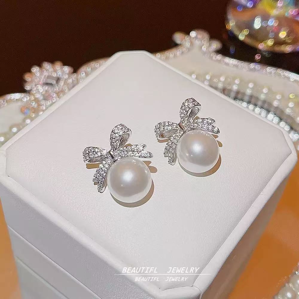 Women's Pair Cross Mirror Classic Fashion Simple Love Heart High-grade Earrings