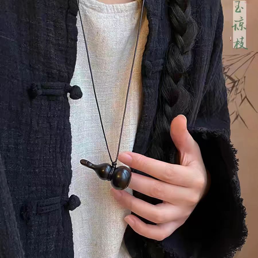 Women's Long Feather Retro Ethnic Personality Sweater Necklaces