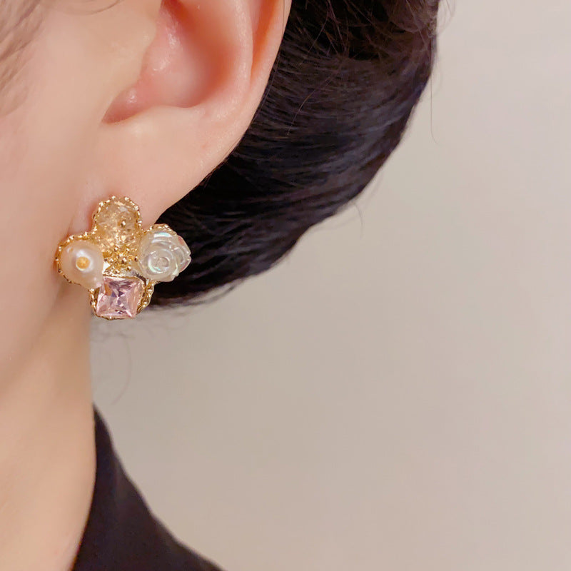Women's Retro Affordable Luxury Fashion Freshwater Pearl Petal Rings