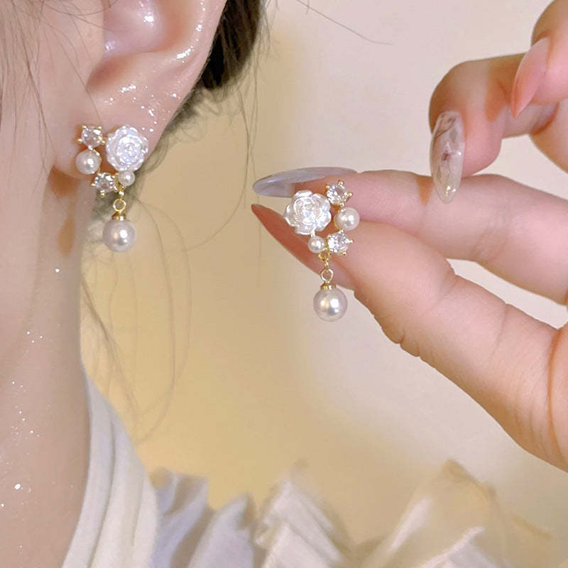 Women's Sier Needle Light Luxury Minority Pearl Flower For Trendy Fresh Stud Earrings