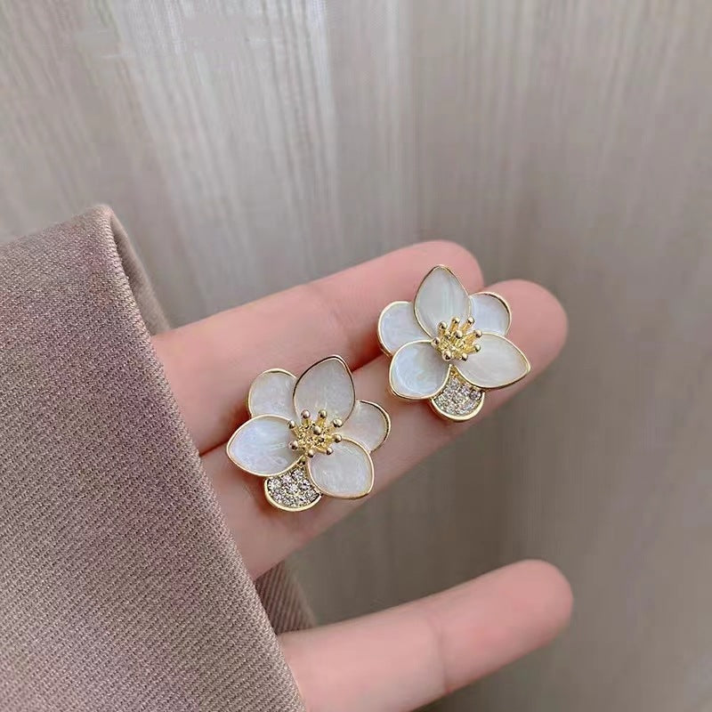 Simple Sweet Flower Temperament Affordable Luxury Fashion Earrings