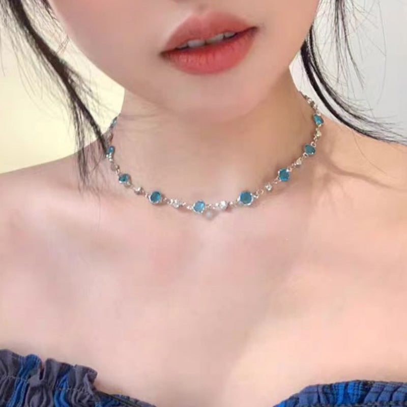 Summer Cool Butterfly Female Light Luxury Minority Flash Exquisite Clavicle Necklace