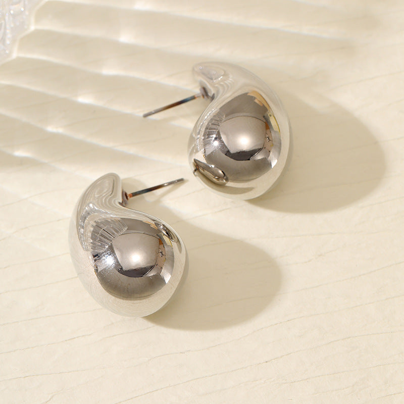 Vintage Comma Tear Drop Punk Minority Simple Glossy Earrings