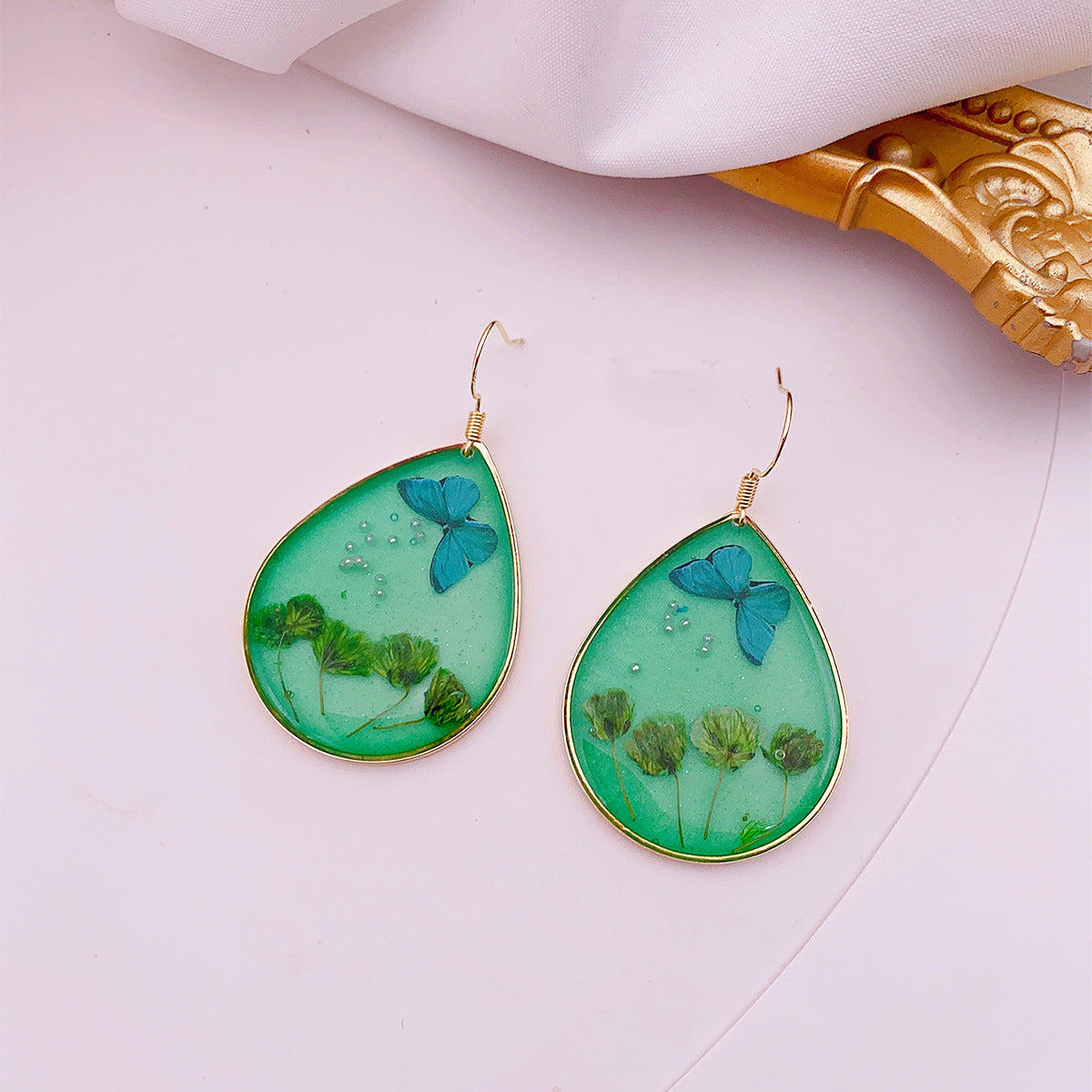 Women's Dried Flower Fresh Real Gold Foil Stud Earrings