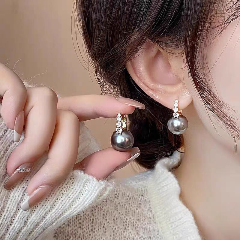 Women's Pearl Niche Unique Clip High-grade Light Ear Buckle