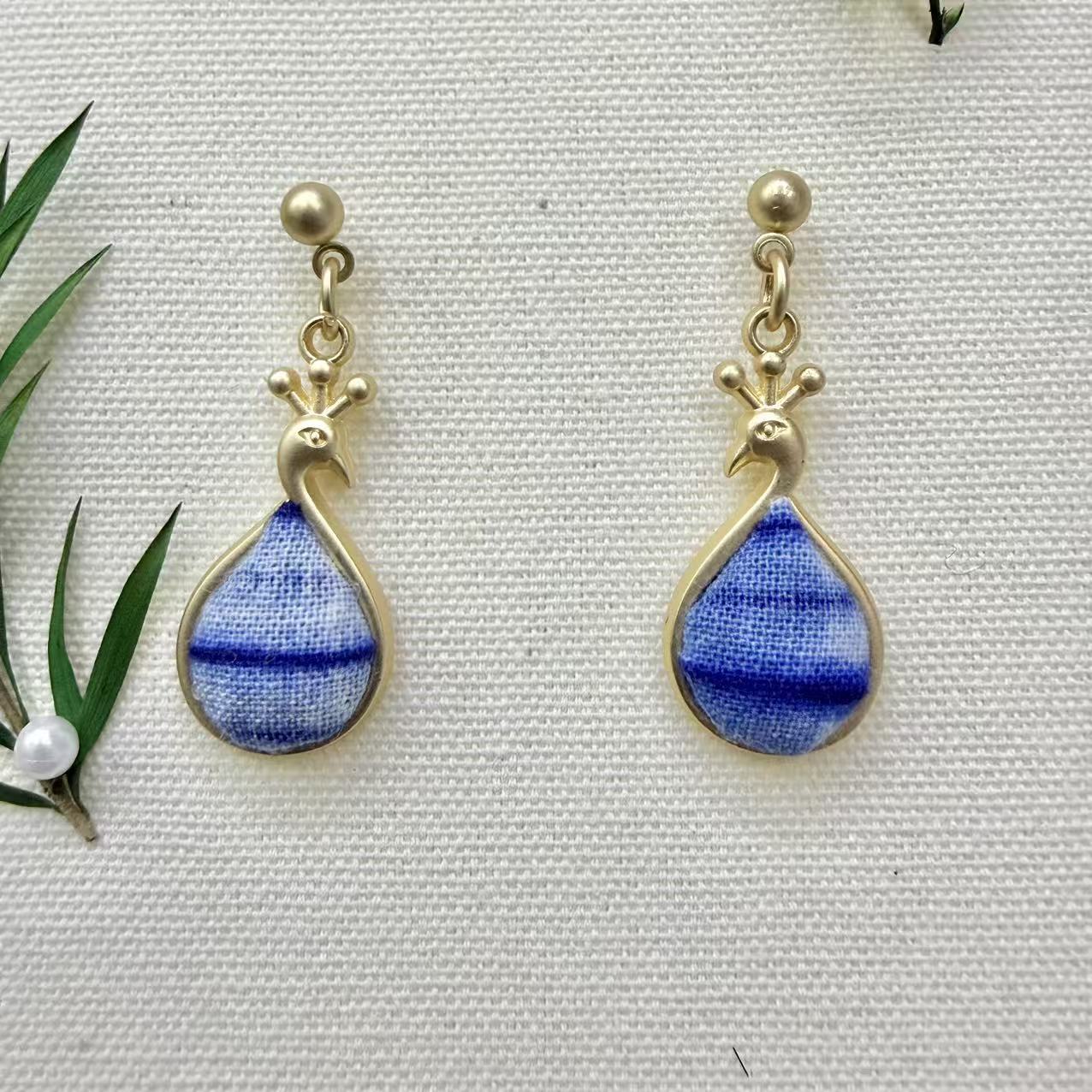 Yunnan Dali Ethnic Style Blue Dyed Stud Earrings