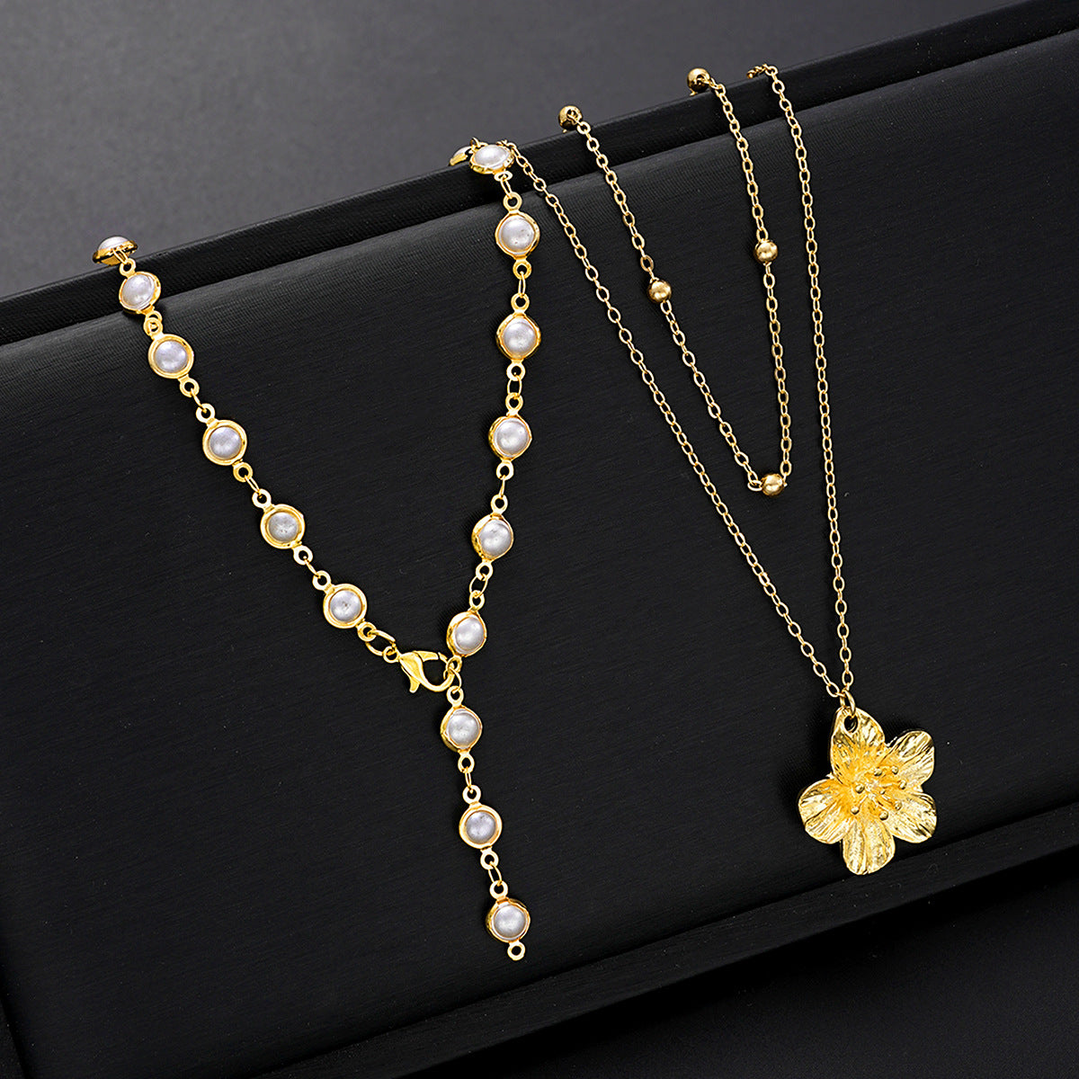 Women's Pearl Flower Twin Fashion Long Sweater Necklaces