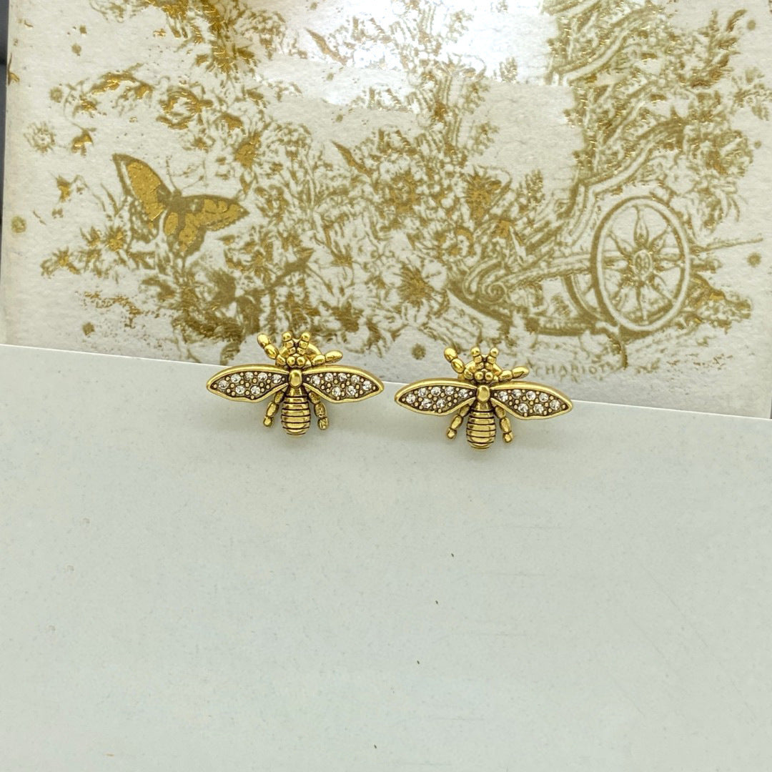 Women's Bee Ear Sier Needle High-grade Light Stud Earrings